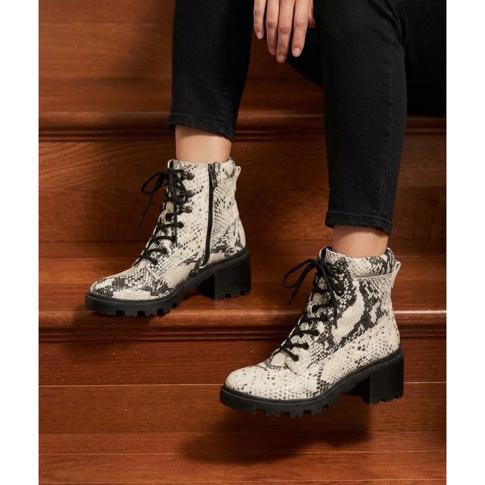 Madden Girl Combat Boots Block Chunky Women's Lug Sole Snake Print Lace Up 8.5M